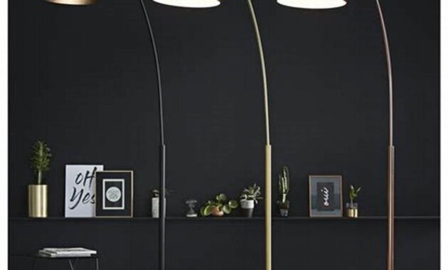 Die perfekte Stehlampe aus schwarzem Metall für dein Zuhause